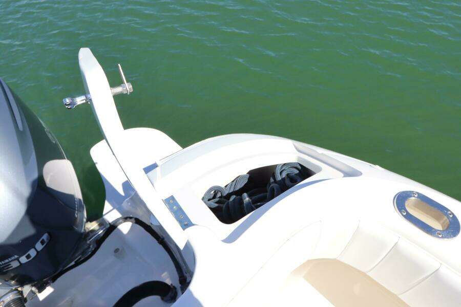 2012 Intrepid 430 Sport Yacht