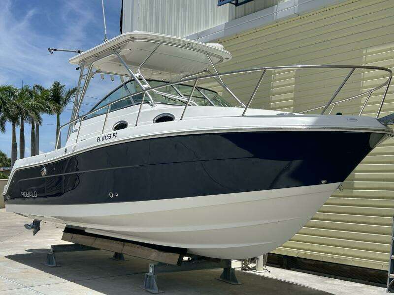 2013 Robalo R305 Walkaround
