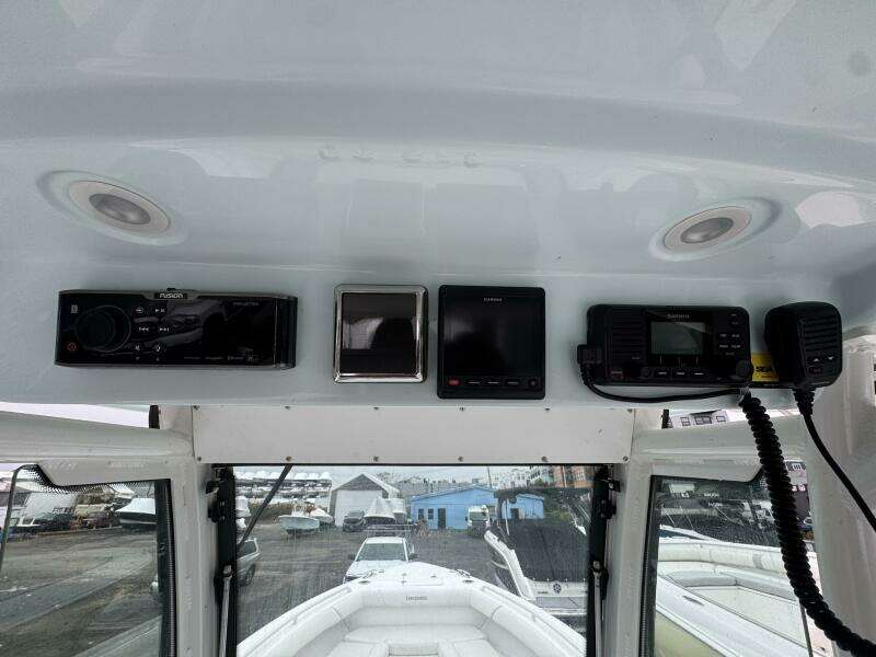 2019 Everglades 273 CC