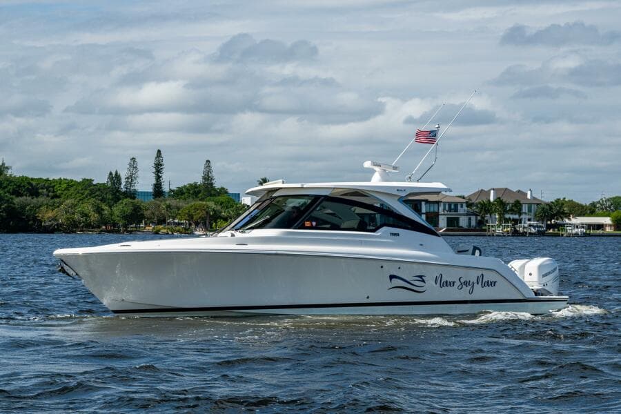 2021 Tiara Yachts 34 LX