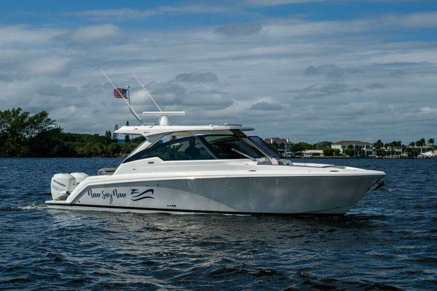 2021 Tiara Yachts 34 LX