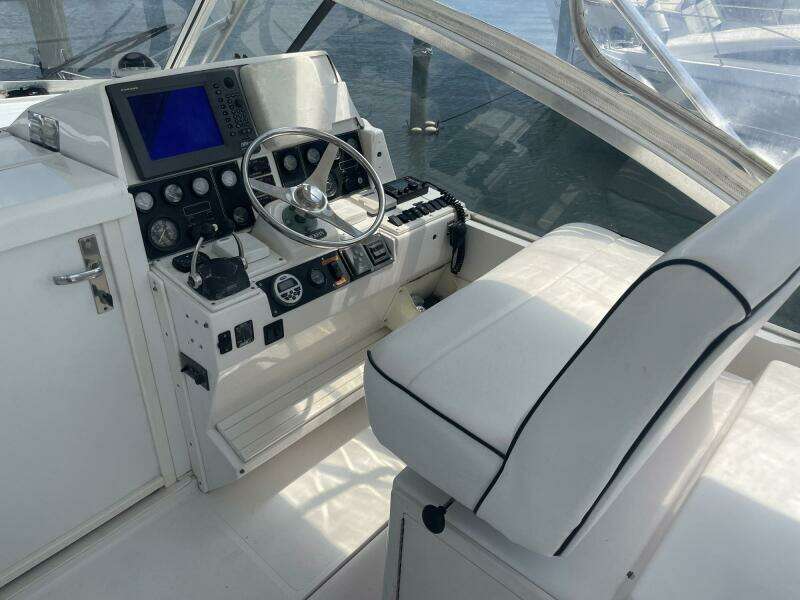 1997 Blackfin Combi 33