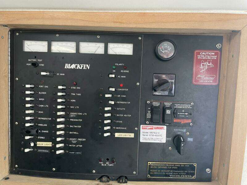 1997 Blackfin Combi 33