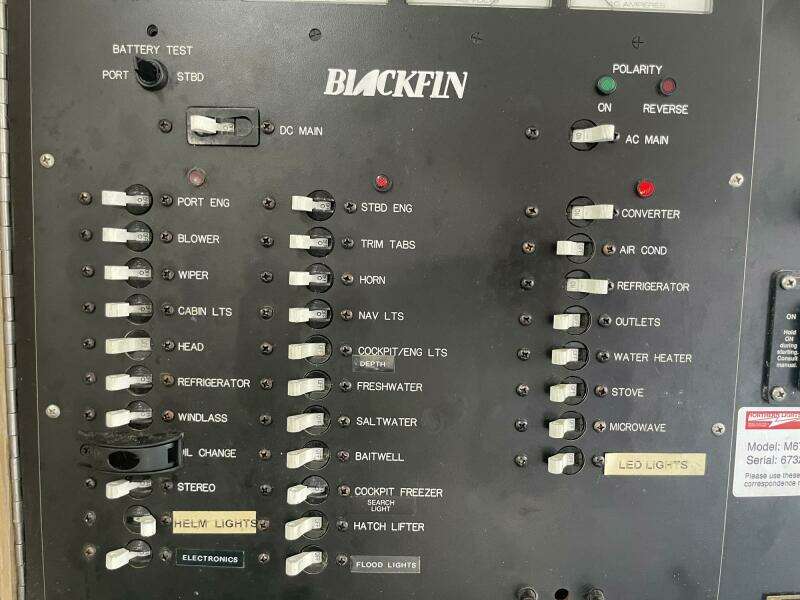 1997 Blackfin Combi 33