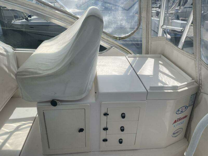 1997 Blackfin Combi 33