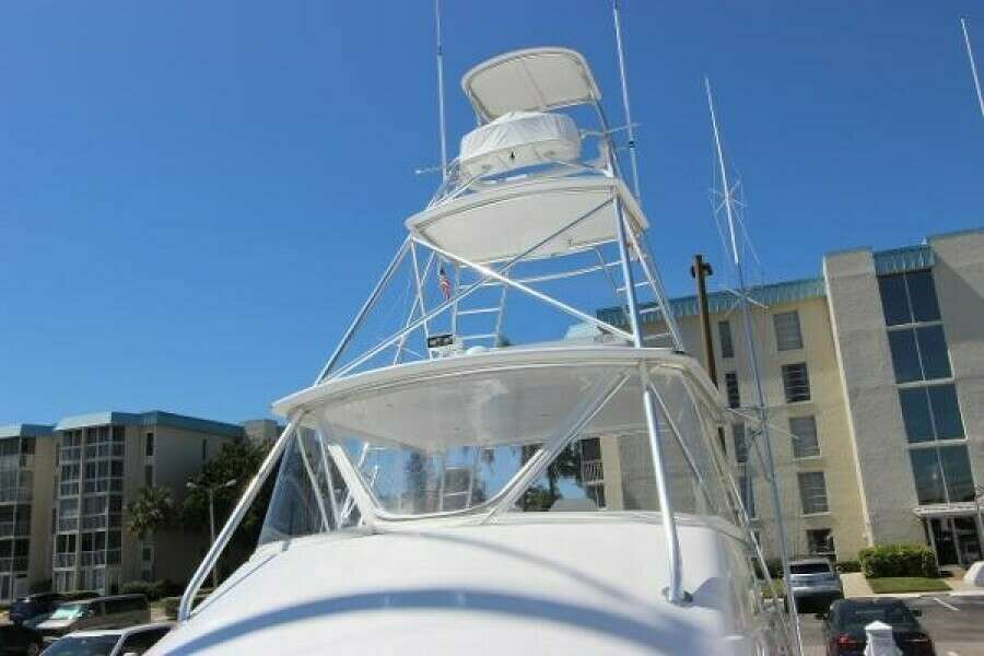2004 Hatteras 60 Convertible
