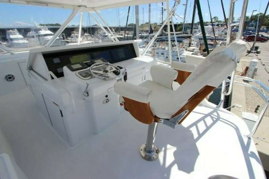 2004 Hatteras 60 Convertible
