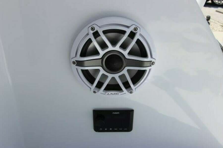 2004 Hatteras 60 Convertible