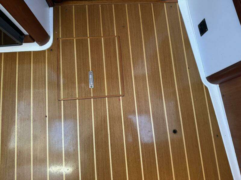 2001 Legacy Yachts Express