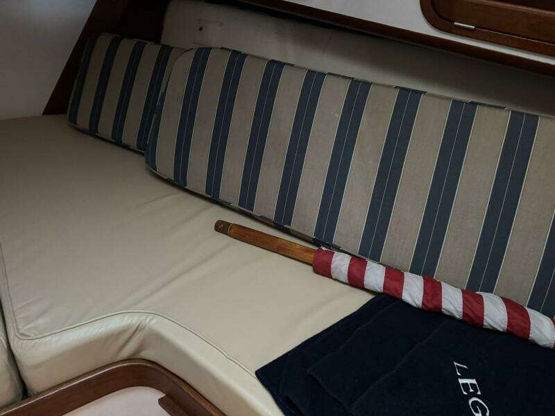 2001 Legacy Yachts Express