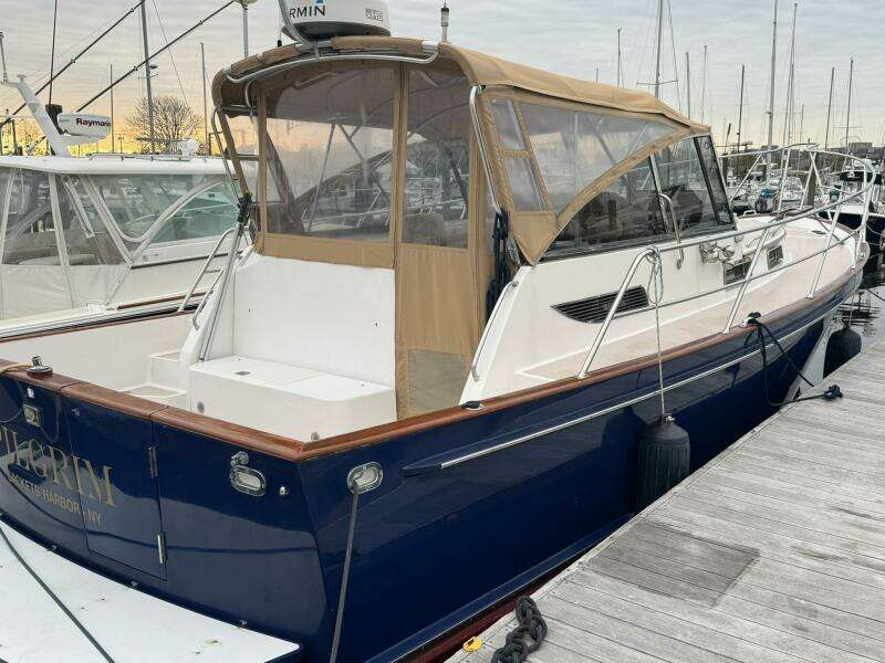2001 Legacy Yachts Express