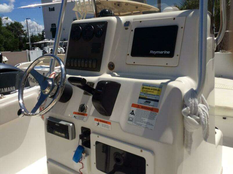 2005 Seaswirl Striper 