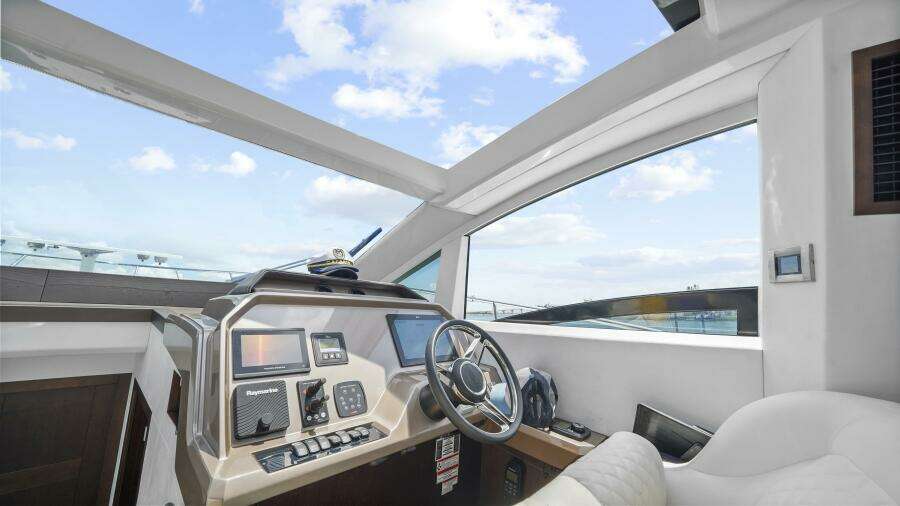 2022 Galeon 470 Sky