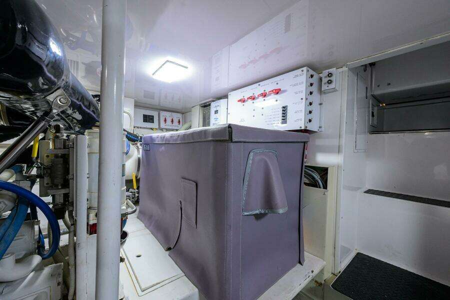 Viking 56 MATTER OF TIME - Engine Room