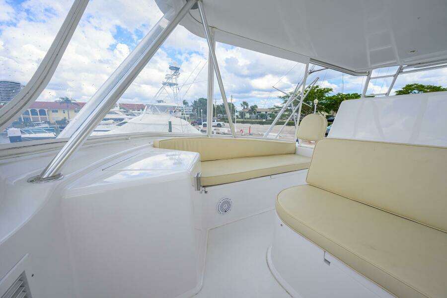 Viking 56 MATTER OF TIME - Flybridge - Seating
