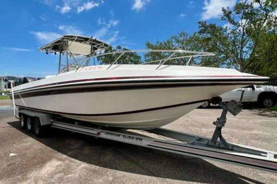 1994 Fountain 31 Center Console