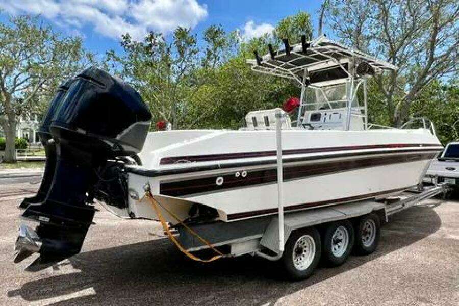 1994 Fountain 31 Center Console