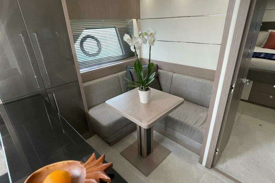 2020 Sunseeker 74 Sport Yacht