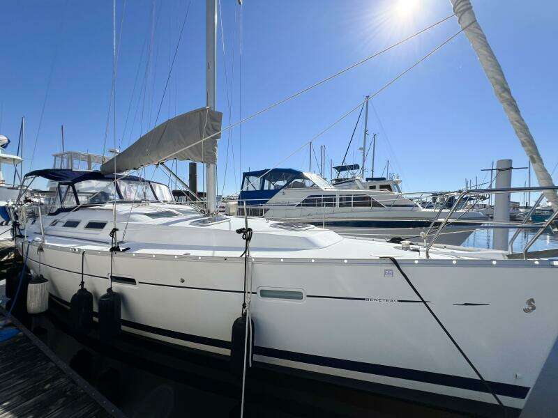2007 Beneteau 373