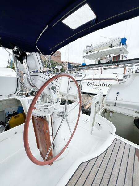 2007 Beneteau 373