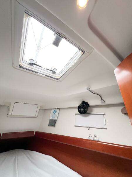2007 Beneteau 373