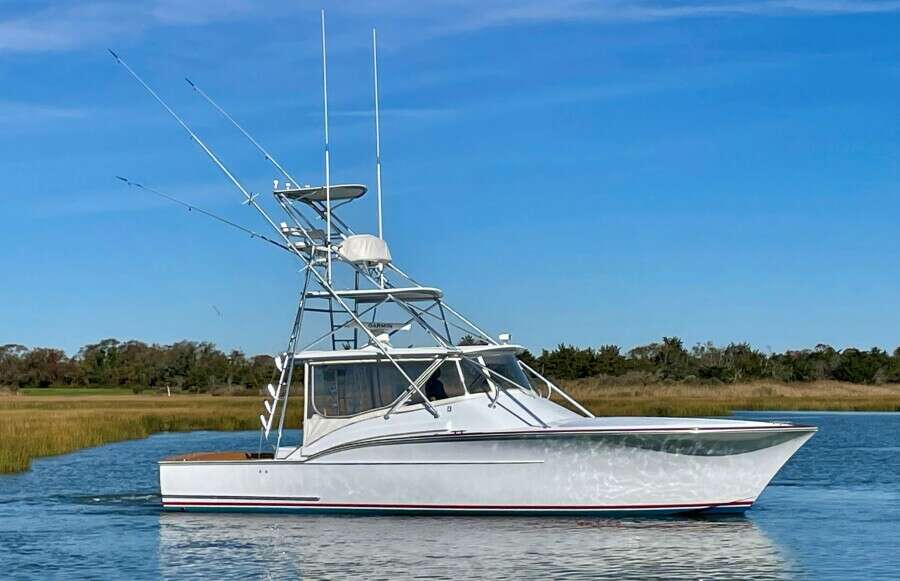 2005 Custom Carolina 40 DeSanti