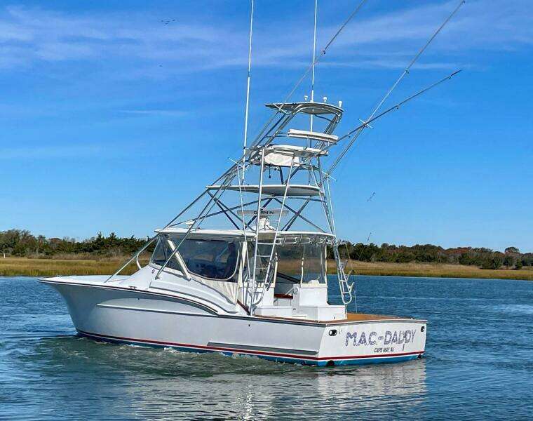 2005 Custom Carolina 40 DeSanti