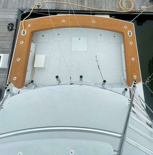 2005 Custom Carolina 40 DeSanti