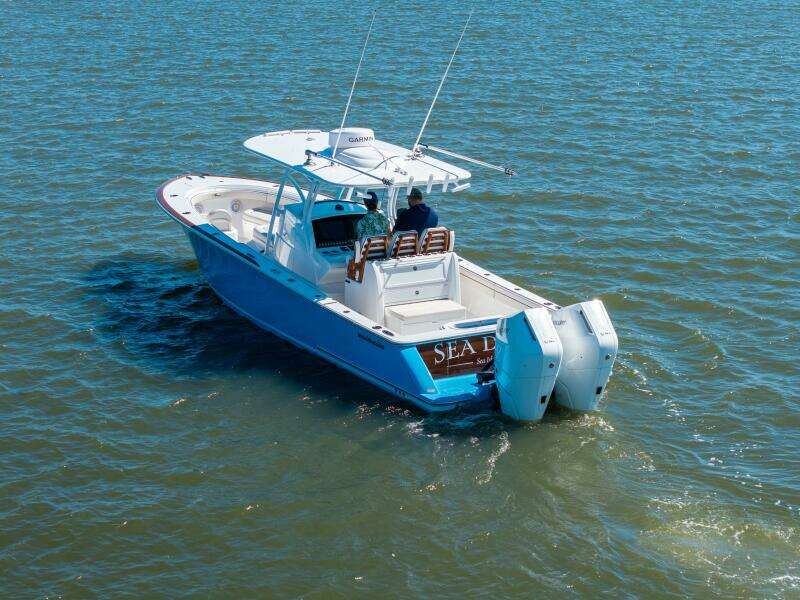 Valhalla 33 - Sea Dawg - Port Aft Profile