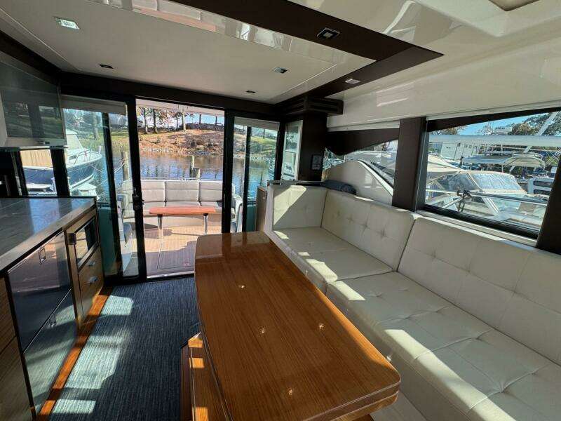 2017 Tiara Yachts 44 Coupe