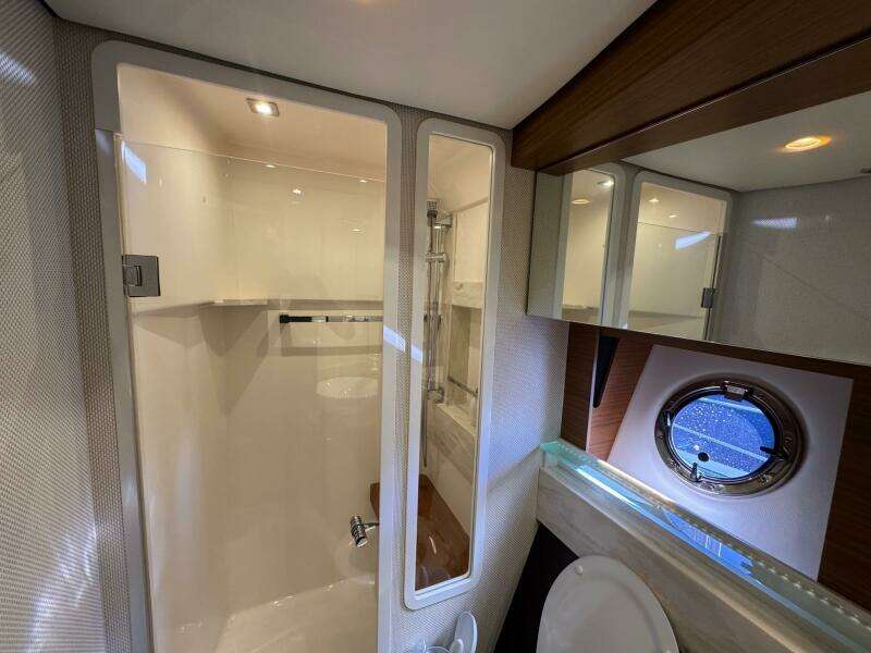 2017 Tiara Yachts 44 Coupe