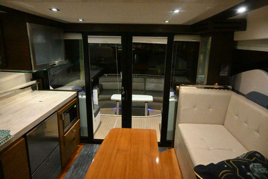 2017 Tiara Yachts 44 Coupe