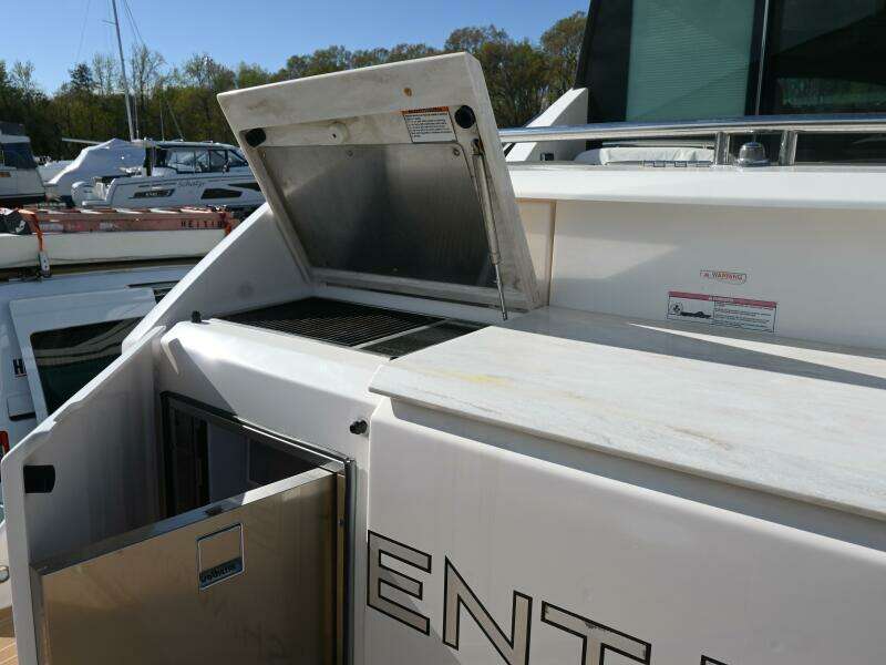 2017 Tiara Yachts 44 Coupe