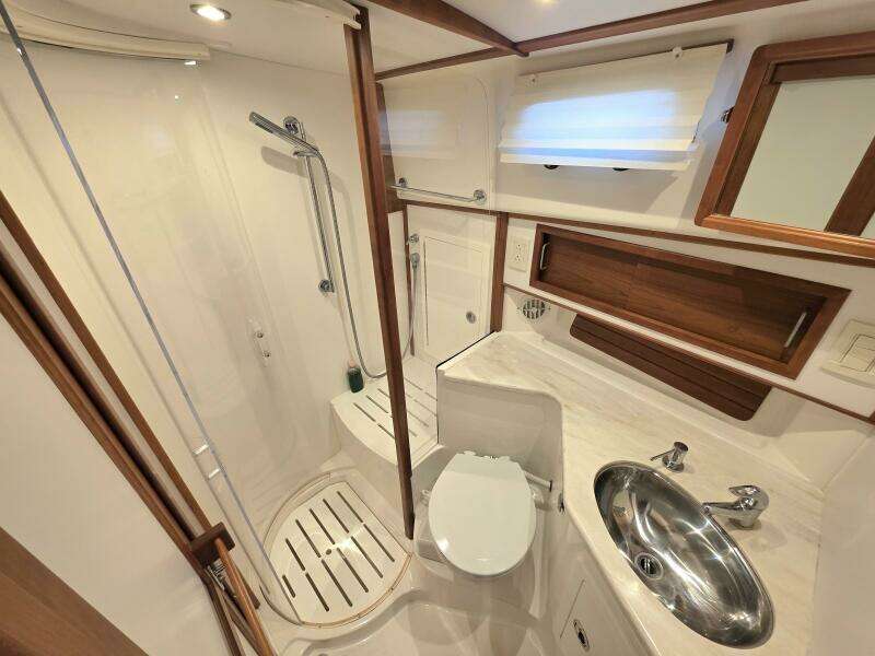 2017 Sabre 42 Salon Express