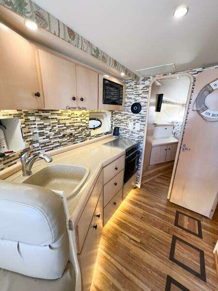 1998 Carver 350 Mariner