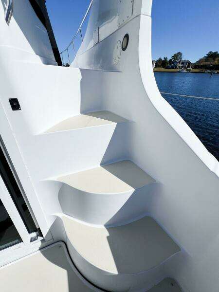 1998 Carver 350 Mariner