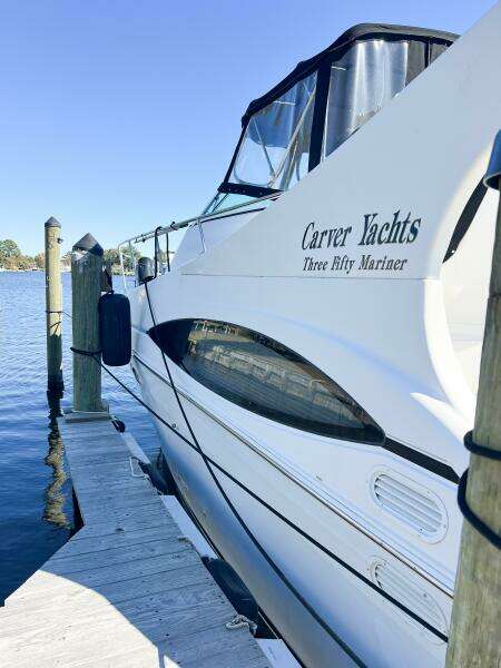 1998 Carver 350 Mariner