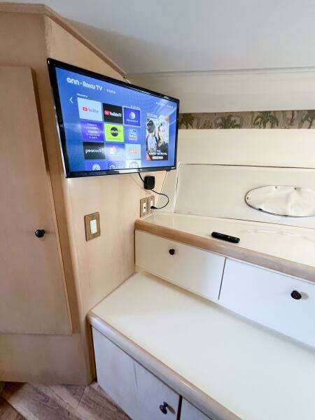 1998 Carver 350 Mariner