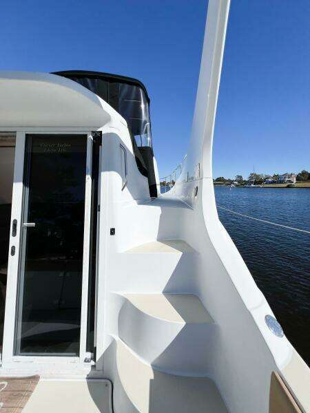 1998 Carver 350 Mariner