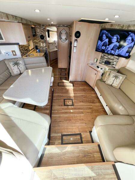 1998 Carver 350 Mariner