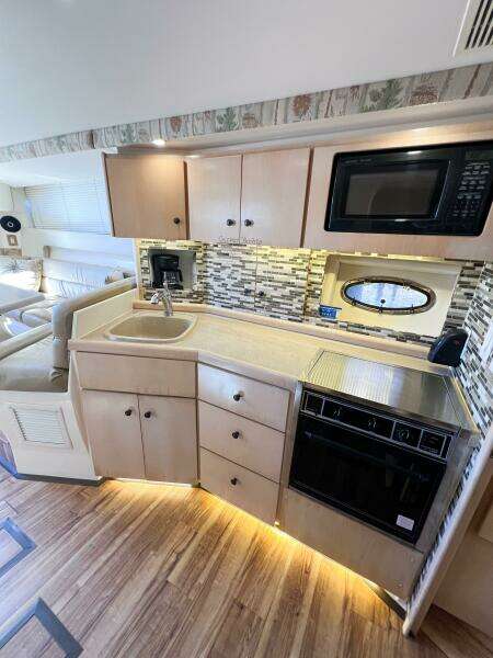 1998 Carver 350 Mariner