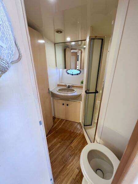 1998 Carver 350 Mariner