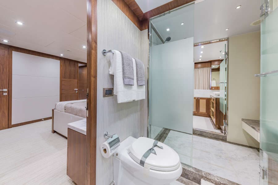 2018 Hargrave Raised Pilothouse