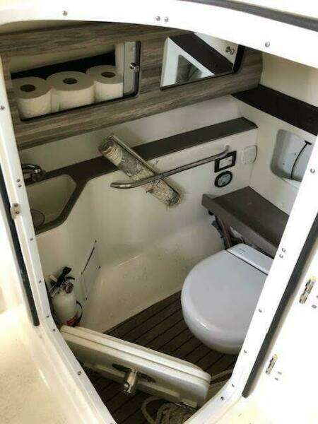 2018 Edgewater 248CX Crossover