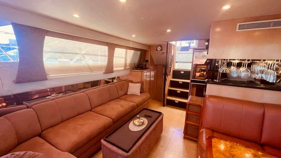 1997 CARVER YACHTS 500 COCKPIT MY