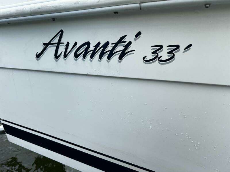2000 Avanti 33