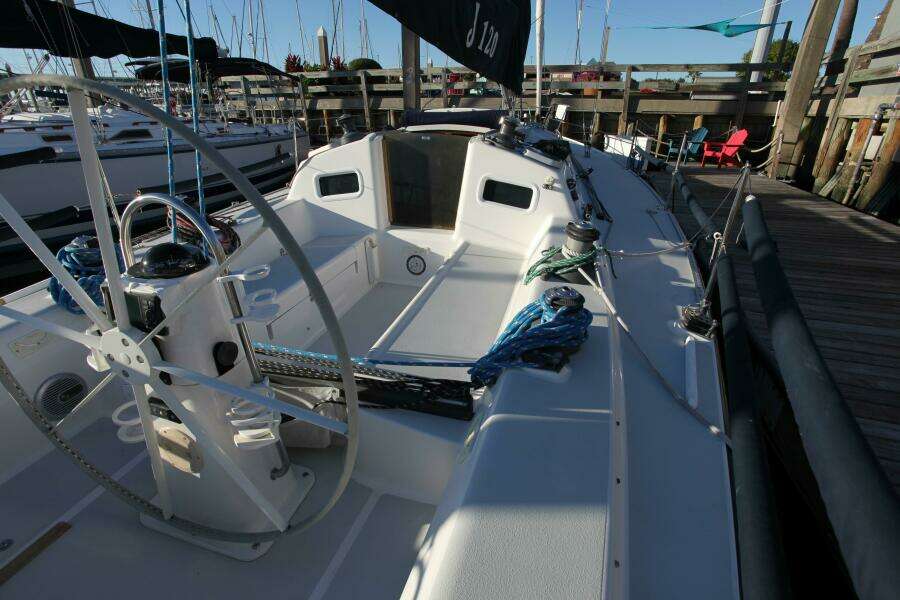 1996 J Boats 120