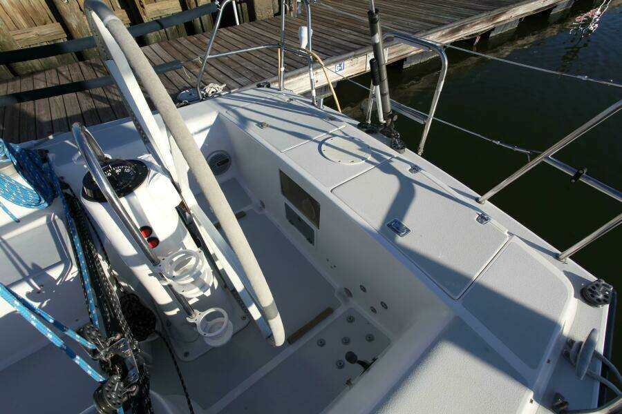 1996 J Boats 120