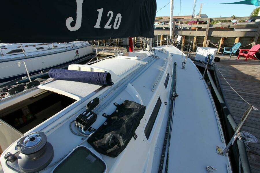 1996 J Boats 120