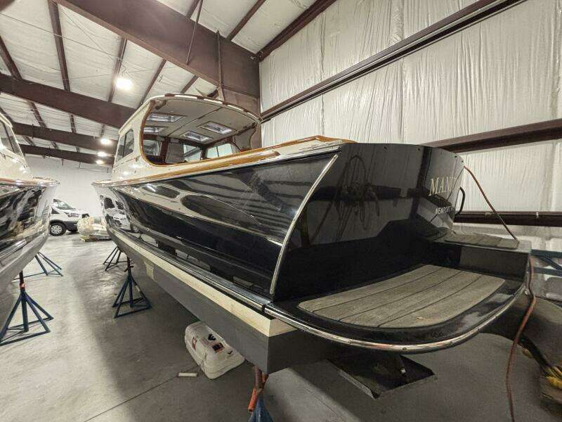 2004 Hinckley 36 Picnic Boat EP